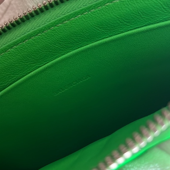 NWT Balenciaga Neo Classic Unisex Leather Crossbody Bag - Picture 5 of 10